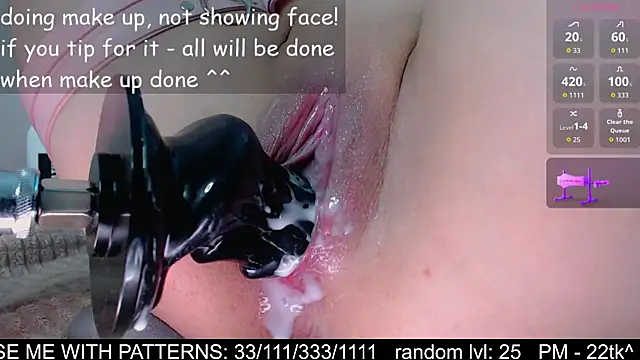 kitty alika online show from 11/10/25, 11:48