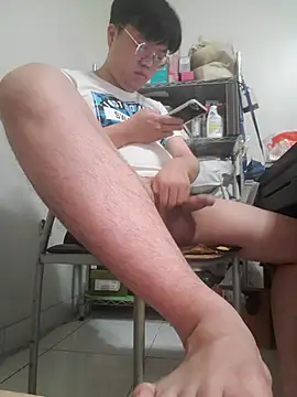 ksshp9502 online show from 02/15/26, 04:39