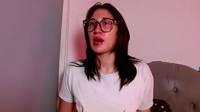 Red-moon1 online show from 12/03/25, 06:36