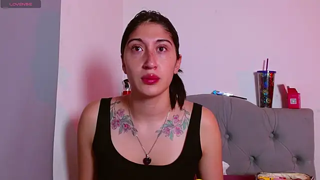 Red-moon1 online show from 11/28/25, 04:56