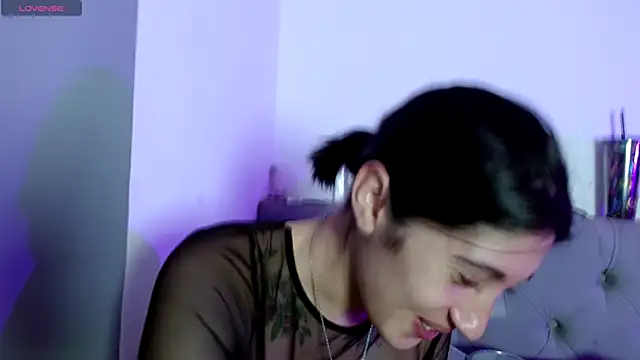 Red-moon1 online show from 11/05/25, 04:37