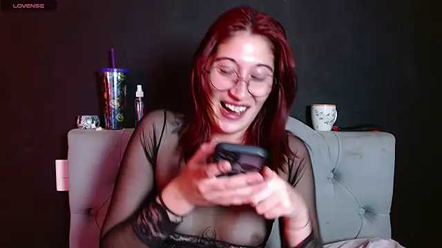 Red-moon1 online show from 01/10/26, 04:19