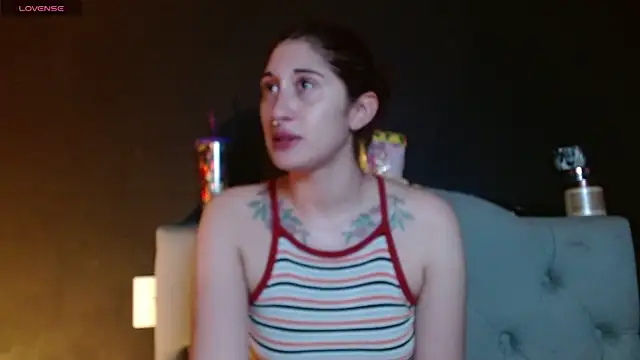 Red-moon1 online show from 04/16/26, 04:02