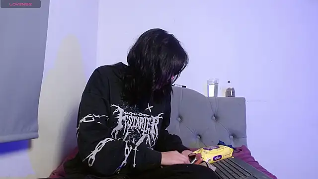 Red-moon1 online show from 09/23/25, 04:41