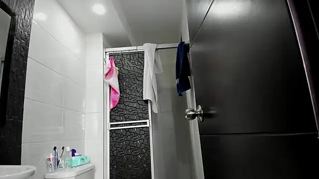 sophiaamethystt online show from 01/13/26, 08:24