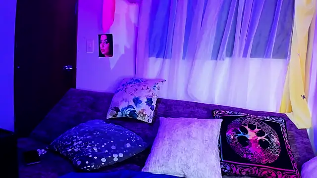 sophiaamethystt online show from 06/24/26, 11:24