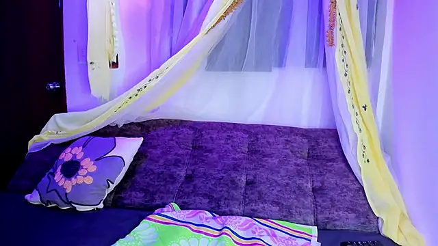 sophiaamethystt online show from 05/02/26, 10:15