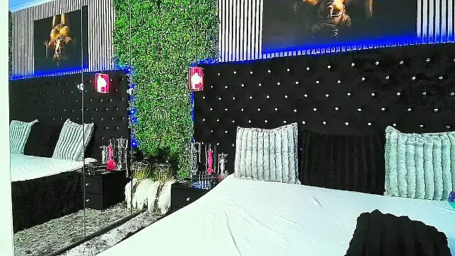 Snapshot of InannaStar chatting on 02/18/26, 09:50 InannaStar online show from 02/18/26, 09:50