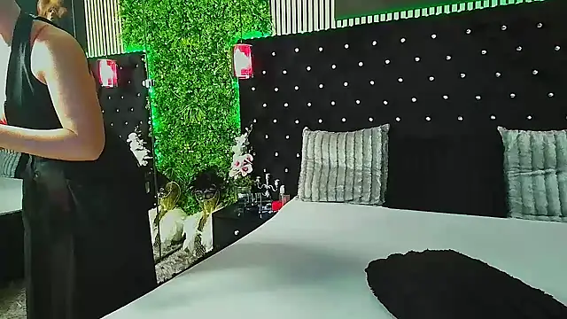 Snapshot of InannaStar chatting on 01/16/26, 05:00 InannaStar online show from 01/16/26, 05:00