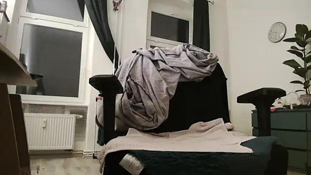 chubbysmallcockxh online show from 03/28/26, 08:32