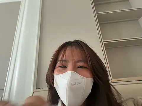 Snapshot of Onee-Chew chatting on 07/05/26, 04:19 Onee-Chew online show from 07/05/26, 04:19