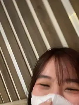 Onee-Chew online show from 05/17/26, 11:43