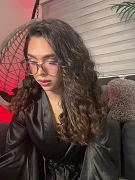 Samantha Bernardo online show from 04/12/26, 04:05