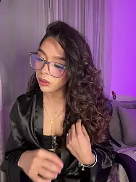 Samantha Bernardo online show from 04/07/26, 03:52