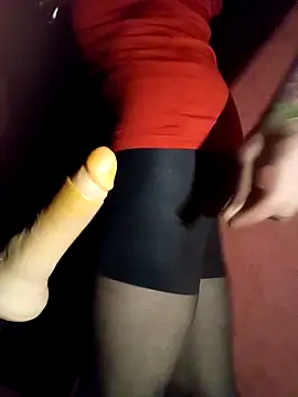 Eln1no69 online show from 11/17/25, 11:09