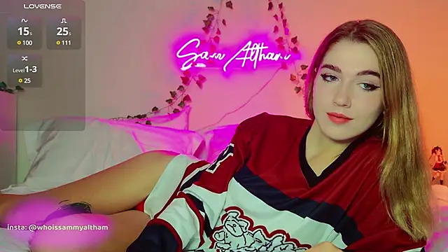 Snapshot of sam_altham chatting on 02/16/25, 11:28 sam altham online show from 02/16/25, 11:28