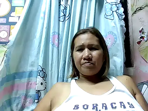 Snapshot of sweet_smile4u chatting on 10/24/25, 09:30 sweet smile4u online show from 10/24/25, 09:30