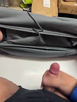 Snapshot of buri232 chatting on 12/03/25, 03:11 buri232 online show from 12/03/25, 03:11