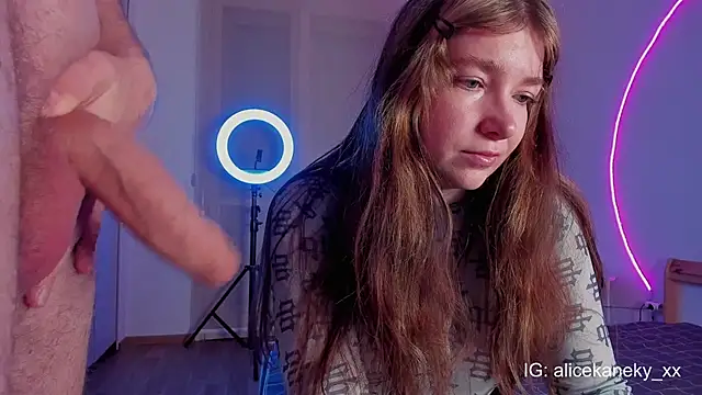 Snapshot of alicekaneky chatting on 02/08/26, 12:19 alicekaneky online show from 02/08/26, 12:19