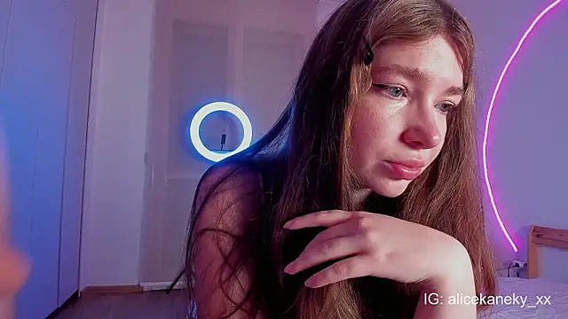 Snapshot of alicekaneky chatting on 02/06/26, 11:34 alicekaneky online show from 02/06/26, 11:34