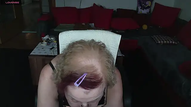 Snapshot of HeisseomaOriginal chatting on 11/09/25, 08:18 HeisseomaOriginal online show from 11/09/25, 08:18