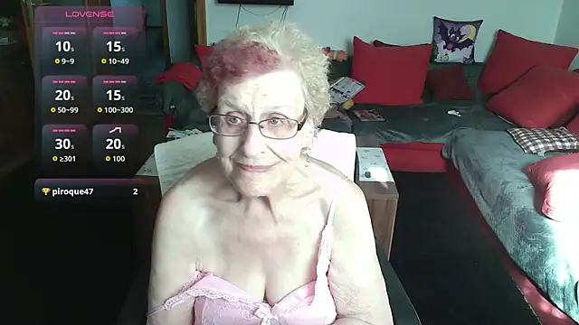 Snapshot of HeisseomaOriginal chatting on 05/15/26, 07:06 HeisseomaOriginal online show from 05/15/26, 07:06