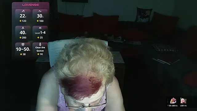 HeisseomaOriginal online show from 12/23/25, 08:02