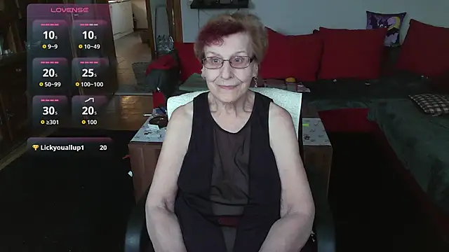 HeisseomaOriginal online show from 02/06/26, 08:10