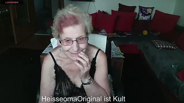 Snapshot of HeisseomaOriginal chatting on 09/17/25, 07:10 HeisseomaOriginal online show from 09/17/25, 07:10