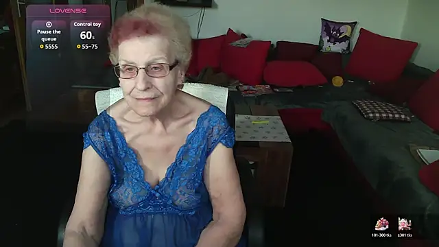 Snapshot of HeisseomaOriginal chatting on 12/16/25, 08:18 HeisseomaOriginal online show from 12/16/25, 08:18