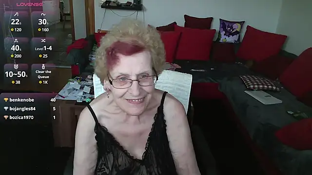 Snapshot of HeisseomaOriginal chatting on 03/10/25, 12:06 HeisseomaOriginal online show from 03/10/25, 12:06