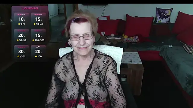 HeisseomaOriginal online show from 03/25/26, 08:14