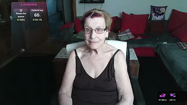 HeisseomaOriginal online show from 03/12/26, 08:18