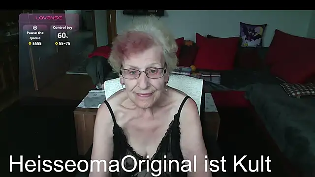 Snapshot of HeisseomaOriginal chatting on 06/04/26, 07:13 HeisseomaOriginal online show from 06/04/26, 07:13
