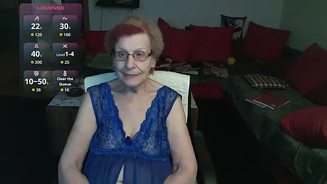 HeisseomaOriginal online show from 01/14/26, 08:18