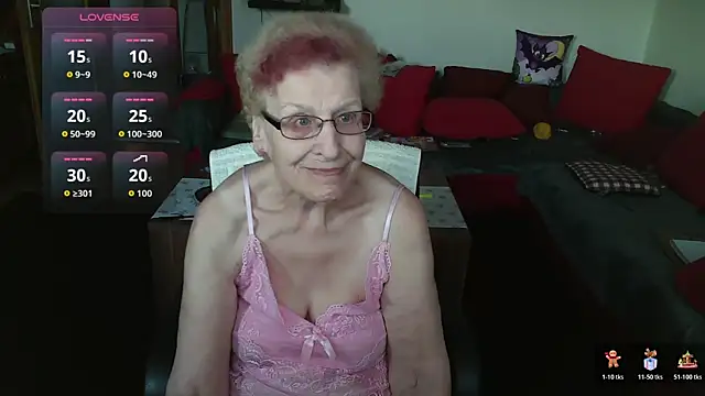 Snapshot of HeisseomaOriginal chatting on 12/15/25, 08:20 HeisseomaOriginal online show from 12/15/25, 08:20