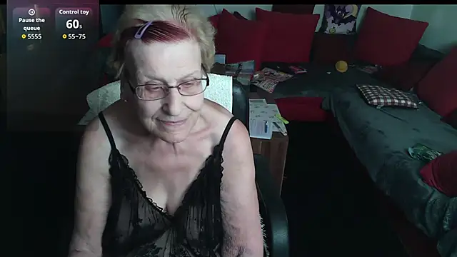 Snapshot of HeisseomaOriginal chatting on 10/09/25, 07:09 HeisseomaOriginal online show from 10/09/25, 07:09