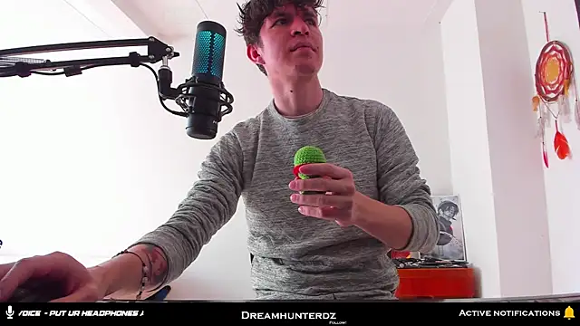 Snapshot of Headhunterdz chatting on 11/28/25, 08:42 Headhunterdz online show from 11/28/25, 08:42