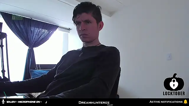 Snapshot of Headhunterdz chatting on 10/26/25, 09:04 Headhunterdz online show from 10/26/25, 09:04