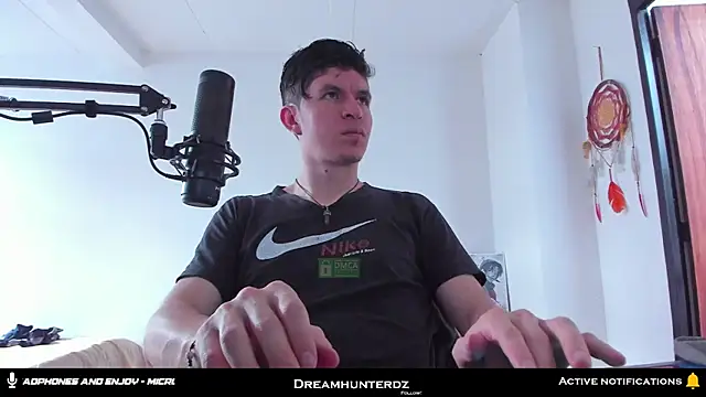 Snapshot of Headhunterdz chatting on 10/02/25, 08:23 Headhunterdz online show from 10/02/25, 08:23