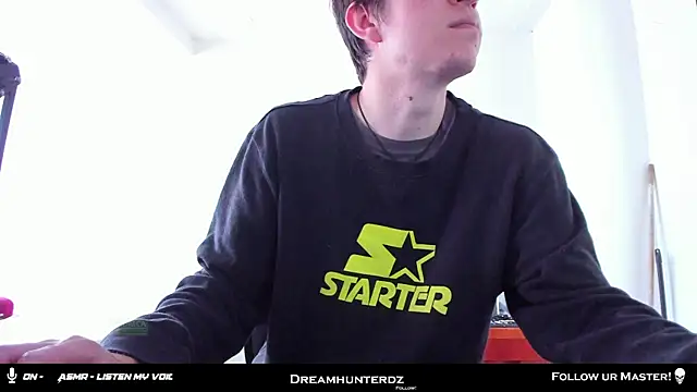 Snapshot of Headhunterdz chatting on 12/14/25, 07:52 Headhunterdz online show from 12/14/25, 07:52