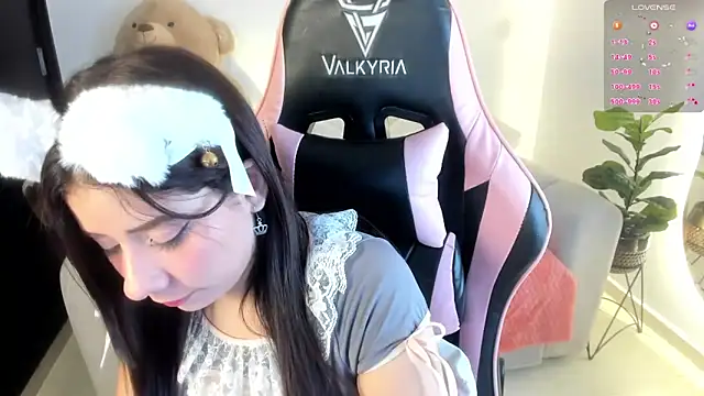 eval lee18 online show from 02/28/25, 08:09