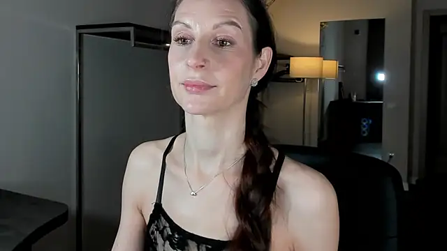 Snapshot of Mila_Anders chatting on 01/16/26, 05:44 Mila Anders online show from 01/16/26, 05:44