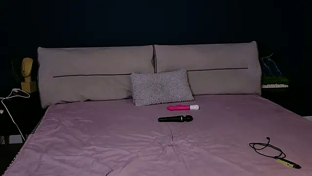 Snapshot of Mila_Anders chatting on 02/08/26, 06:11 Mila Anders online show from 02/08/26, 06:11