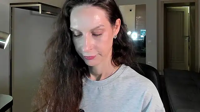 Mila Anders online show from 05/29/26, 04:51