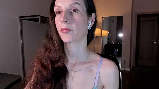 Snapshot of Mila_Anders chatting on 01/08/26, 08:37 Mila Anders online show from 01/08/26, 08:37