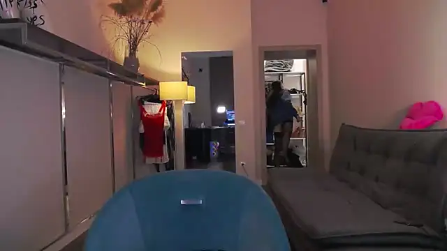 Mila Anders online show from 11/09/25, 05:55