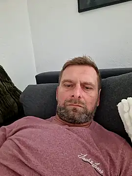 Mjn34 online show from 10/16/25, 03:20