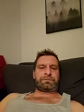 Mjn34 online show from 11/25/25, 06:36