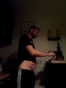 Mjn34 online show from 10/13/25, 05:42